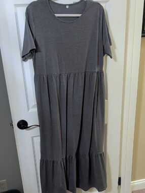 Relaxed Tiered Maxi Dress in Charcoal Gray